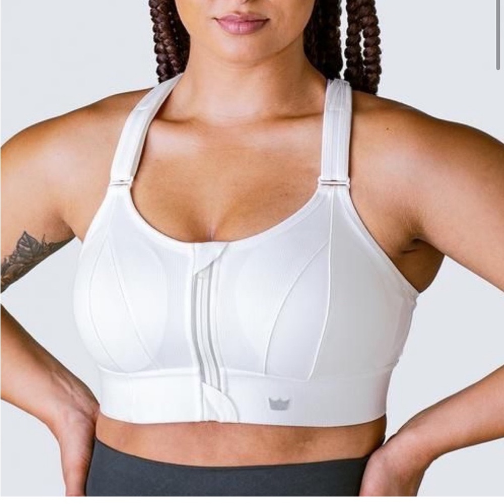 SHEFIT Ultimate Sports Bra NWT